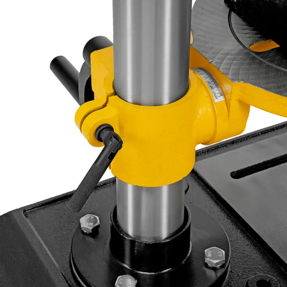 Станок сверлильный радиальный DDM-550R, 550 Вт, 16 мм, 12 ск., настольный Denzel