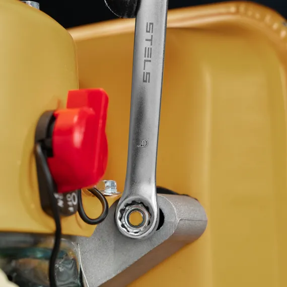 Ключ комбинированный, 9 мм, CrV, матовый хром Stels