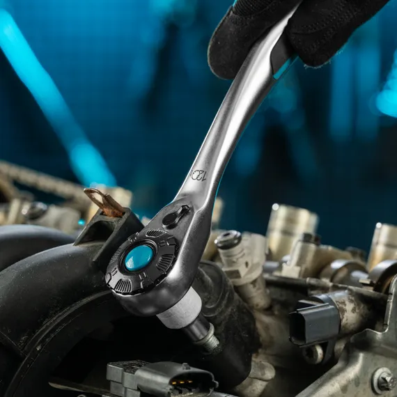 Ключ-трещотка 1/2", CrV, 120 зубьев, с быстрым сбросом, цельнометаллический, хром Gross