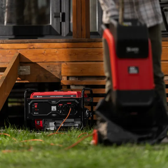 Генератор бензиновый RS-4000, 3,3 кВт, 230В, ручной стартер MTX