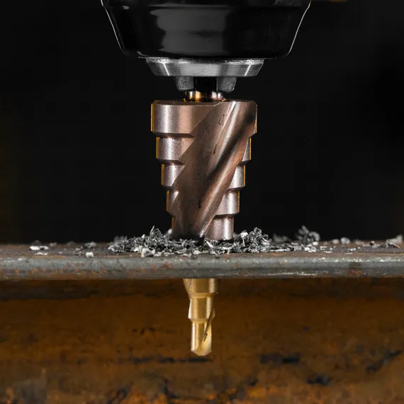 Сверло ступенчатое 4-6-8-10-12-14-16-18-20 мм, Р6М5К5, 6-гр. хвостовик Denzel