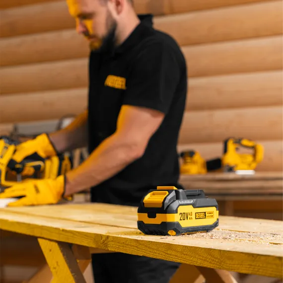 Батарея аккумуляторная BH-20-4.0, Li-Ion, 20 В, 4,0 Ач// Denzel