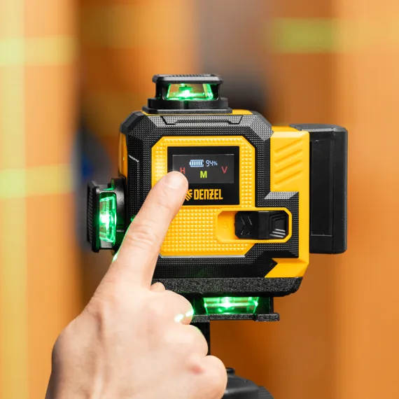 Лазерный уровень мультипризменный DLV-360-4C, 30 м, зеленый луч, Li-Ion 2,4 Aч, кейс// Denzel