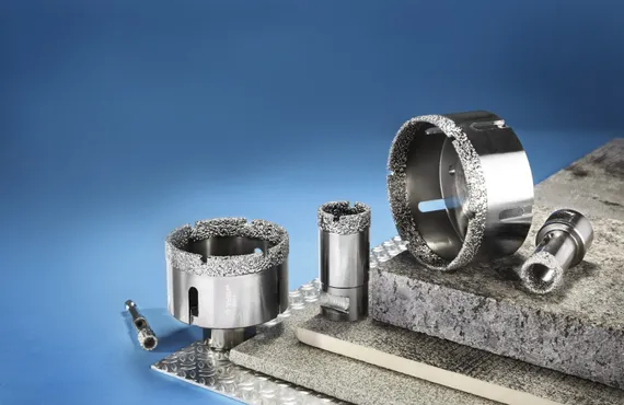 ЗУБР АВК, d 8 мм, (HEX 1/4″, 15 мм кромка), вакуумное алмазное трубчатое сверло, Профессионал (29865-08)