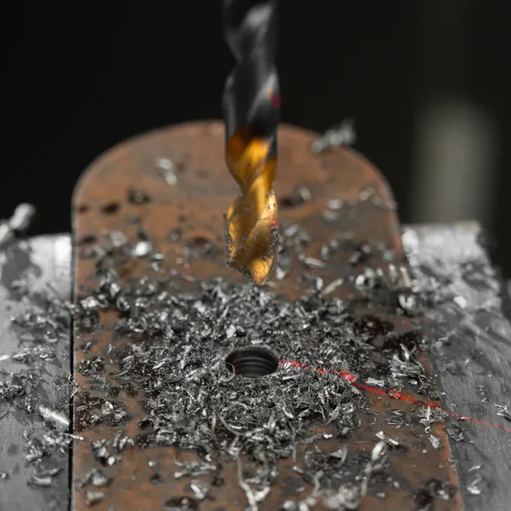 Станок сверлильный DDM-550L, 550 Вт, 16 мм, 12 ск., лазер, настольный Denzel