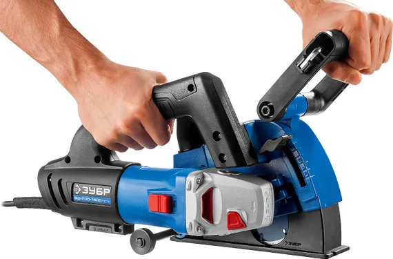 ЗУБР d 125 мм, 1400 Вт, 30 мм, штроборез (бороздодел), кейс, Профессионал (ЗШ-П30-1400 ПСТК)