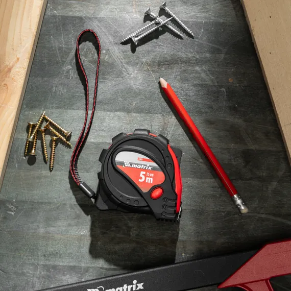 Рулетка Status Magnet 3 fixations,5 м х 25 мм,обрезиненный корпус,зацеп с магнитом Matrix