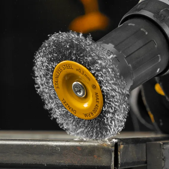 Щетка для дрели, 75 мм, Плоская, со шпилькой, нержавеющая витая проволока Denzel