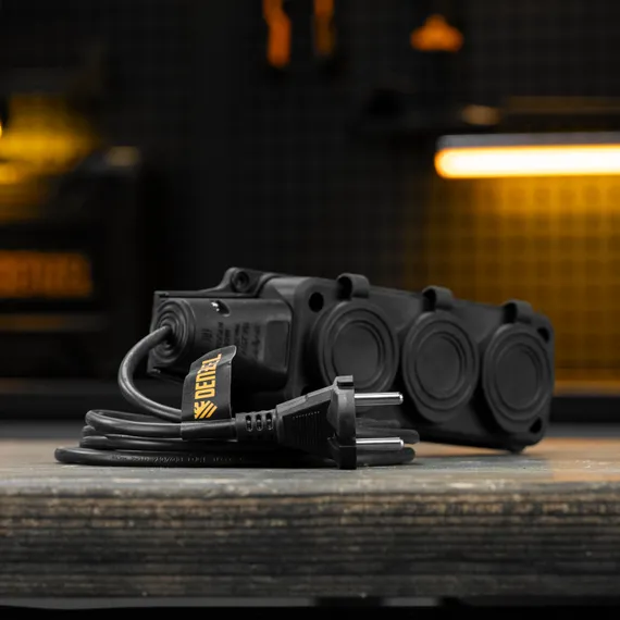 Шнур сетевой Energy Series, ПВС, 3 м, 2 x 1,5 мм, с неразборной вилкой, черный, Denzel