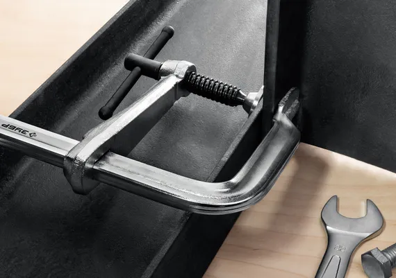 ЗУБР КС-1000/120, F, 1000 х 120 мм, цельнокованая струбцина, Профессионал (32157-120-1000)