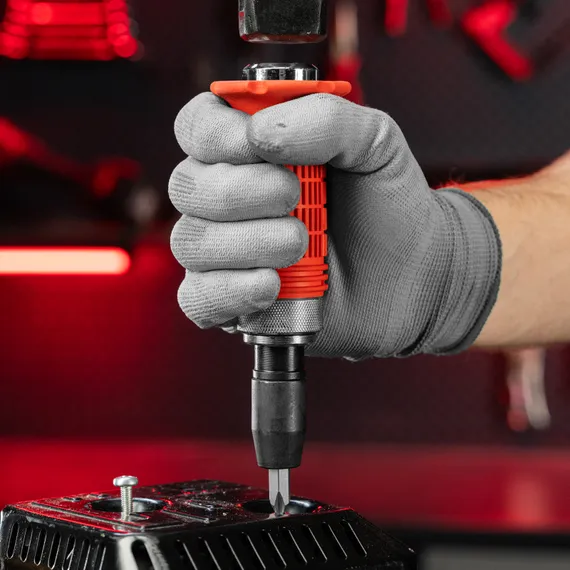 Отвертка ударно-поворотная 1/2, набор бит, 6 шт, обрезиненная ручка, пластиковый бокс Matrix