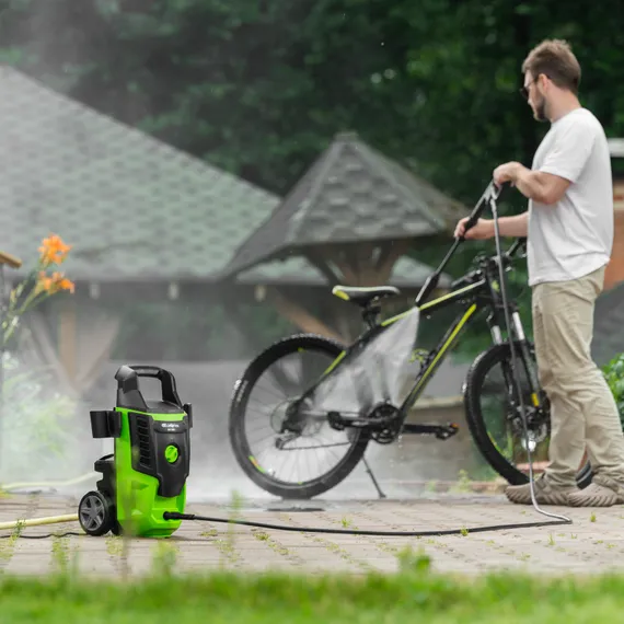 Моечная машина высокого давления АМ-1800, 1800 Вт, 140 бар, 350 л/ч, колесная Сибртех