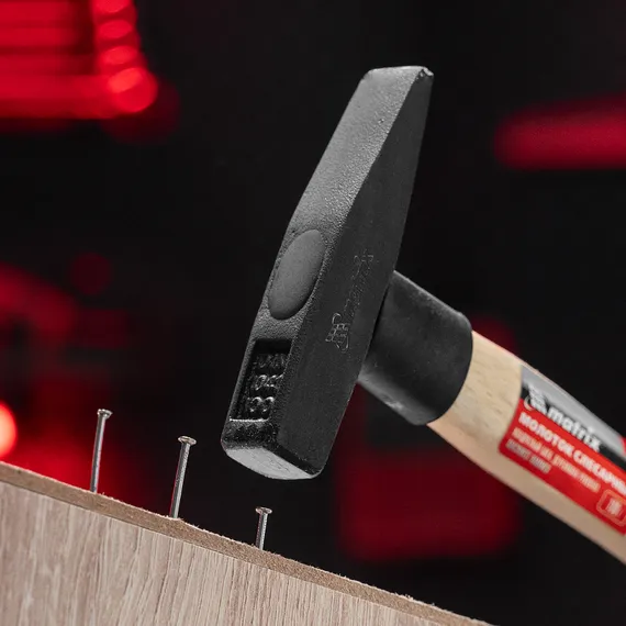 Молоток слесарный, 100 г, квадратный боек, деревянная рукоятка Matrix