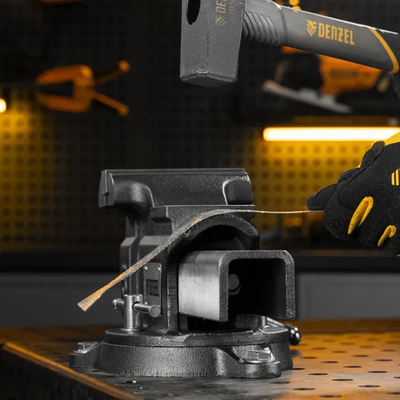 Тиски слесарные BVH-125, 125 мм, поворотные, стальная направляющая, с наковальней //Denzel