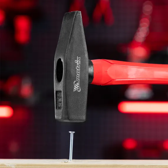 Молоток слесарный optimal, 600 г, фибергласовая обрезиненная рукоятка, квадратный боек Matrix