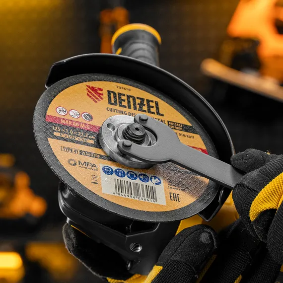 Машина шлифовальная угловая AG125-1500, 1500 Вт, 125 мм, 3000-11000 об/мин Denzel