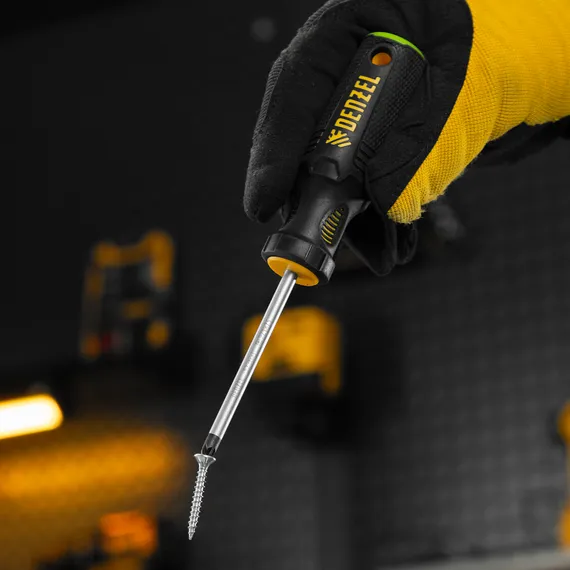 Отвертка, PZ1x75 мм, S2, 3к рукоятка Denzel