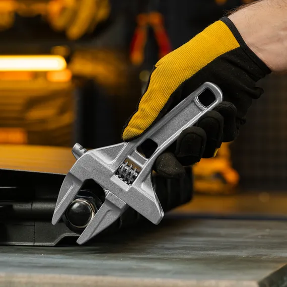 Ключ разводной 205 мм, алюминиевый Denzel