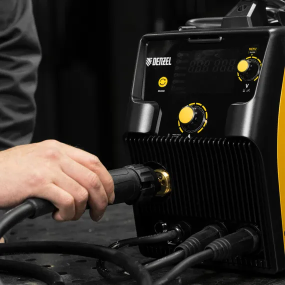 Аппарат инвертор. полуавтомат. cварки IMIG-205SDR, 200 А, ПВ 60%, катушка 5 кг Denzel