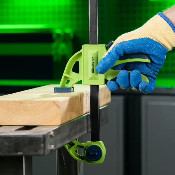 Струбцина F-образная, быстрозажимная, 900 х 70 х 1130 мм, пластиковый корпус, фиксатор, двухкомпонентная рукоятка Сибртех