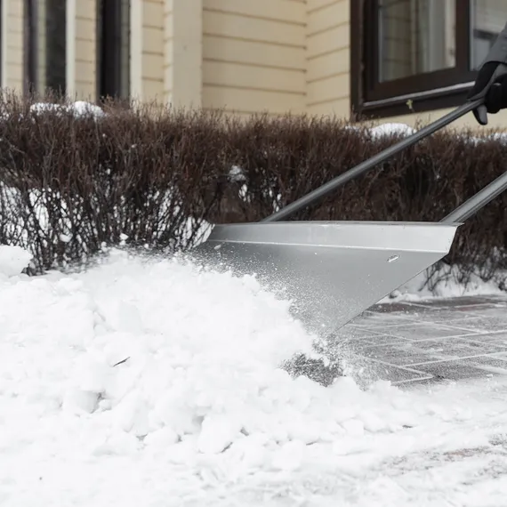 Движок для уборки снега, стальной, оцинкованный, 750 х 410 х 1100 мм, стальная рукоятка, Сибртех