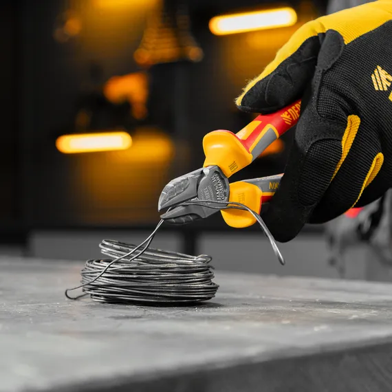 Бокорезы, диэлектрические рукоятки, до 1000 В, трехкомпонентные рукоятки, 180 мм Denzel