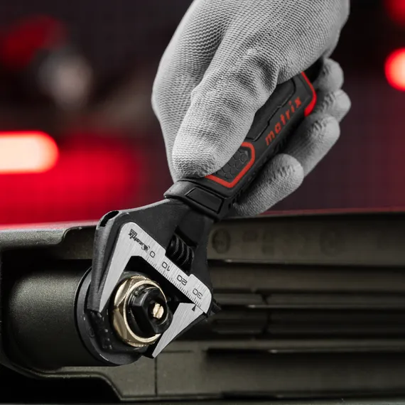 Ключ разводной, тонкие губки, фосфатированный, двухкомпонентная рукоятка, 150 мм, PRO Matrix