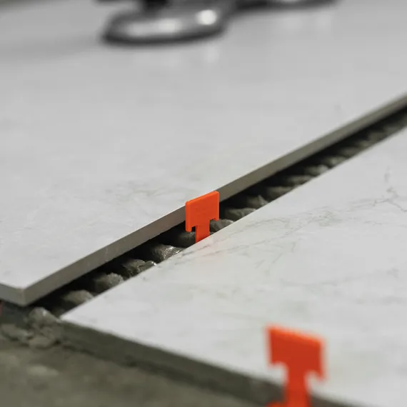 Система выравнивания плитки (СВП) комплект: зажимы, клинья (50/50 шт) упаковка ведро Сибртех