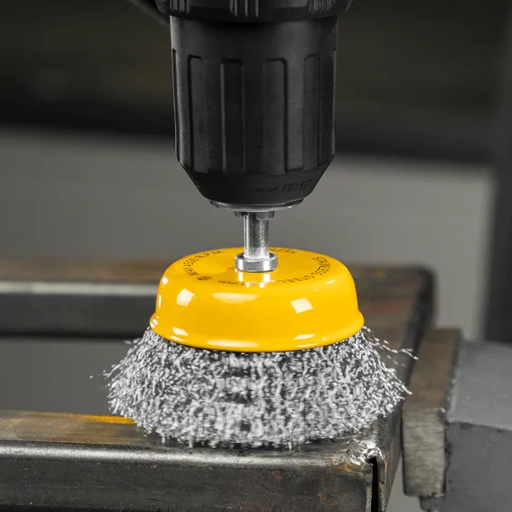 Щетка для дрели, 75 мм, Чашка, со шпилькой, нержавеющая витая проволока Denzel