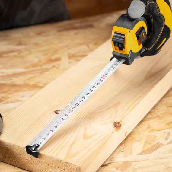 Рулетка 8м х 25мм, двухкомп. корпус, кнопка-пауза Denzel