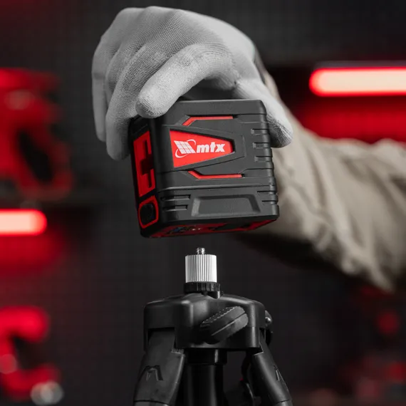 Лазерный уровень QBC GREEN Pro SET, 20 м, зеленый луч, батарейки, штатив MTX