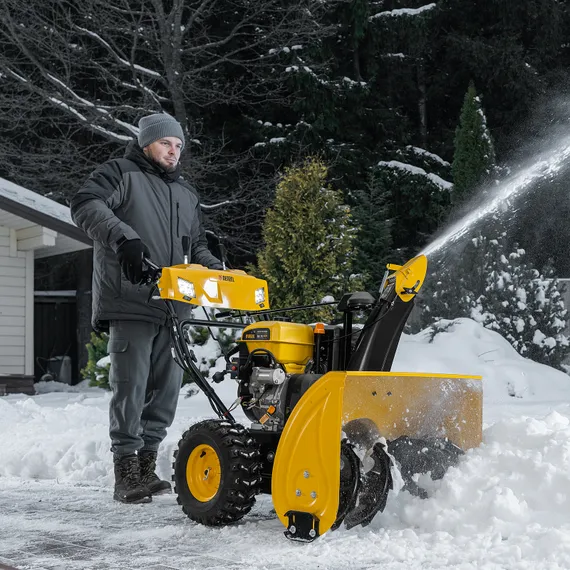 Бензиновая снегоуборочная машина SBL 711D PRO, 302cc, эл.старт, фара, обогрев, блок. дифф. Denzel