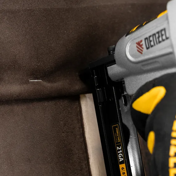 Скобы 21GA для пнев. степл., 14мм, шир. - 0,95мм, тол. - 0,6мм, шир. скобы - 12,8мм, 5000шт Denzel