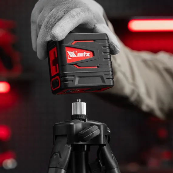 Лазерный уровень QBC RED Pro SET, 10 м, красный луч, батарейки, штатив MTX