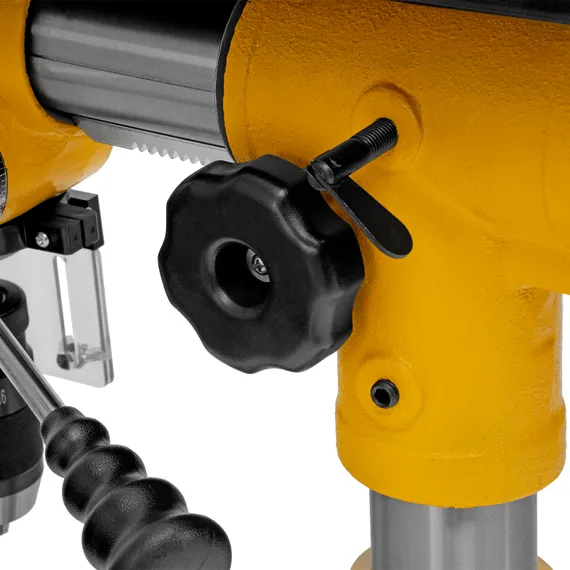 Станок сверлильный радиальный DDM-550R, 550 Вт, 16 мм, 12 ск., настольный Denzel