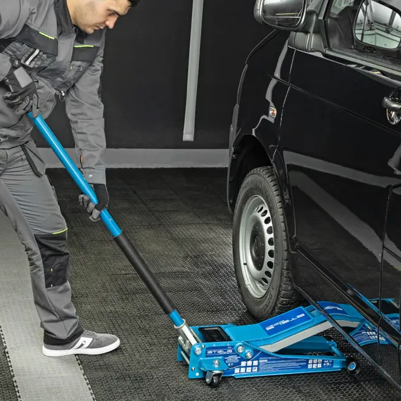 Домкрат гидравлический подкатной, быстр.подъем, 3т LOW PROFILE QUICK LIFT, 75-515 мм, проф Stels