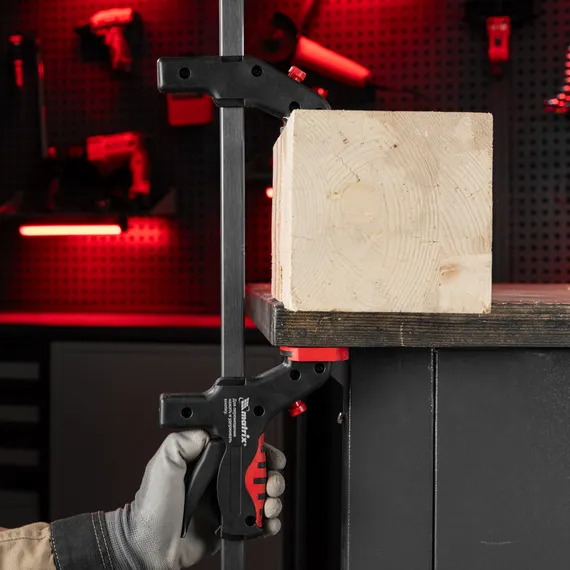 Струбцина универсальная F-образная, 760 х 1065 х 90 мм, пластмассовый корпус Matrix