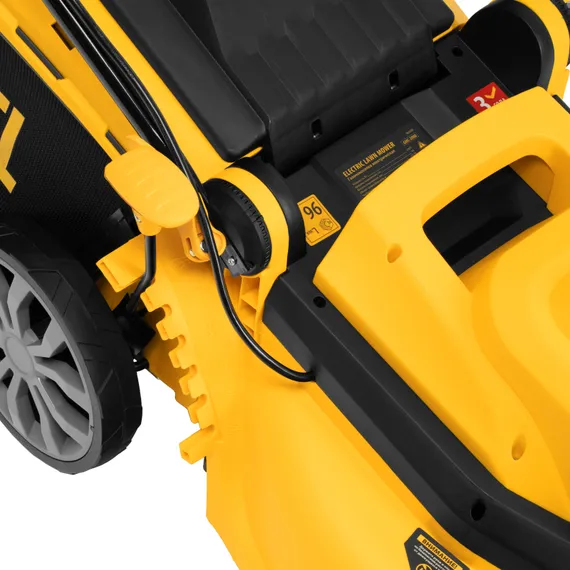 Газонокосилка электрическая GMC-2000, шир. 44см, 2000 Вт, 6 уров., травосб. 45 л Denzel