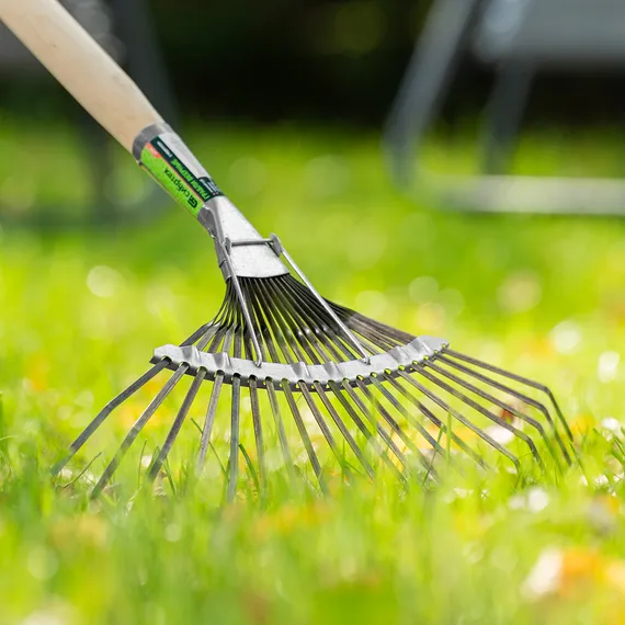 Грабли веерные стальные, 385 х 1450 мм, 20 плоских зубьев, деревянный черенок, Сибртех