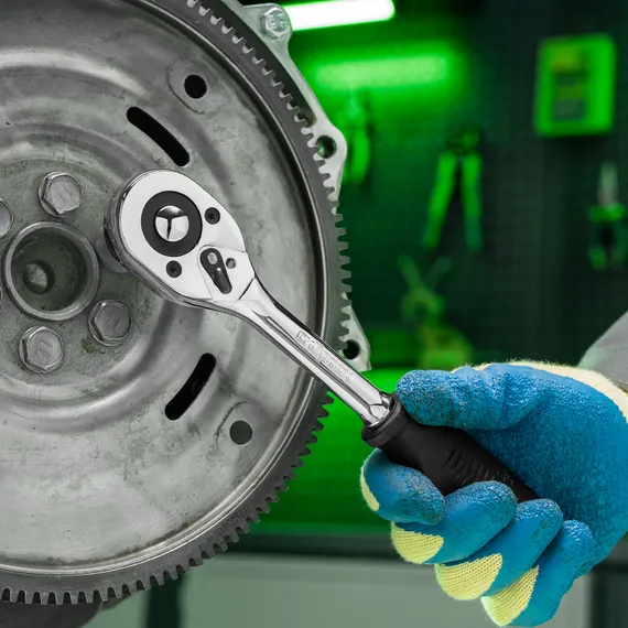 Ключ-трещотка 1/2", 45 зубьев, с быстрым сбросом, CrV, хром Сибртех