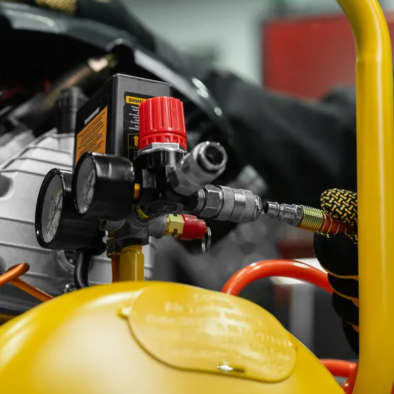 Компрессор воздушный прям. привод DCV1800/50, 1,8 кВт, 50 литров, 320 л/мин Denzel