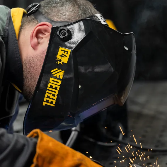 Щиток защитный лицевой (маска сварщика) F4, см. окно 90х35, DIN4/9-13// Denzel