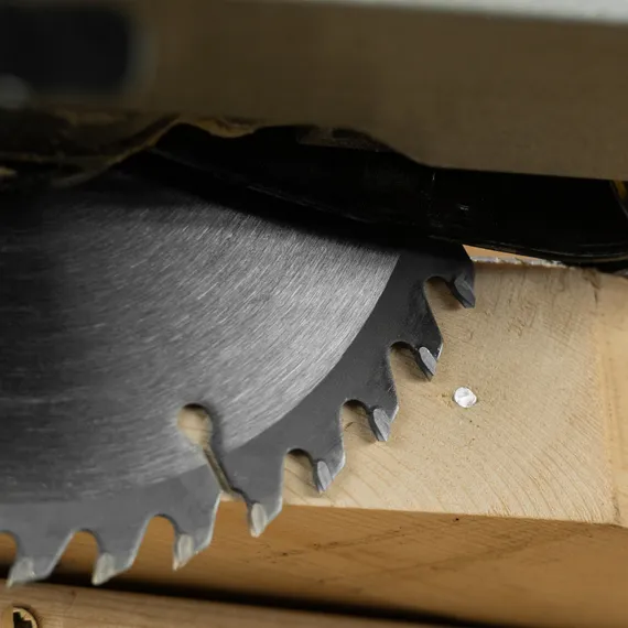 Пильный диск по дереву с гвоздями, ф165 х 20 мм, 40 зубов Denzel