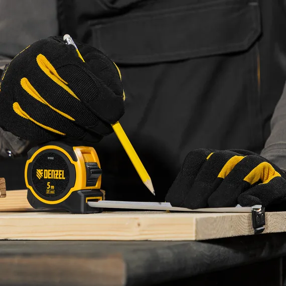 Рулетка 5м х 25мм, двухкомп. корпус, магнитный обрезиненный зацеп Denzel