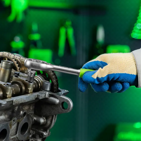 Ключ-трещотка 3/8", 45 зубьев, с быстрым сбросом, матовый хром Сибртех