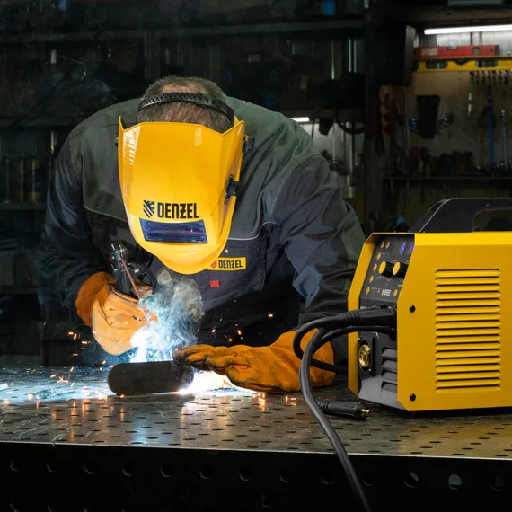 Аппарат инвертор. полуавтомат. cварки IMIG-200SP Pulse, 200 А, ПВ 60%, катушка 5 кг// Denzel