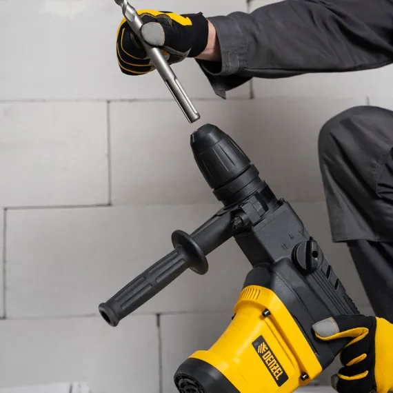 Перфоратор электрический RHVB-1300-40, SDS-Max, 1300 Вт, 10 Дж, 2 реж. Denzel