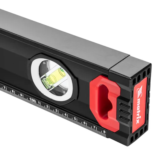 Уровень алюминиевый, усиленный, фрезерованный, 3 глазка, двухкомпонентные рукоятки, 2000 мм Matrix