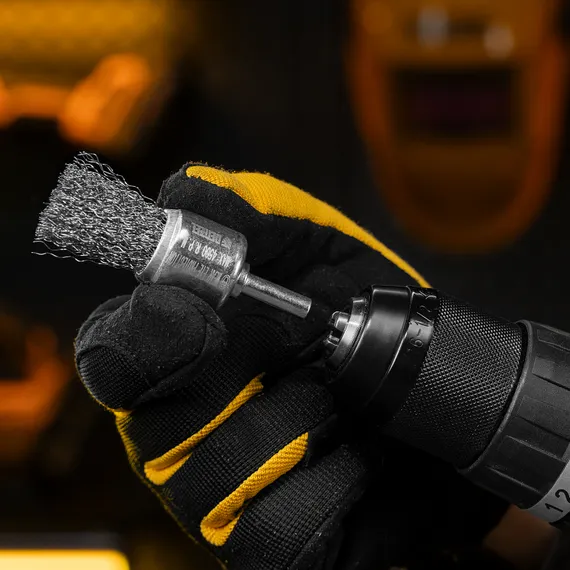 Набор щеток для дрели, 1 Плоская 50мм, 2 Чашки 25-50мм, шпилька, нерж. вит. проволока Denzel