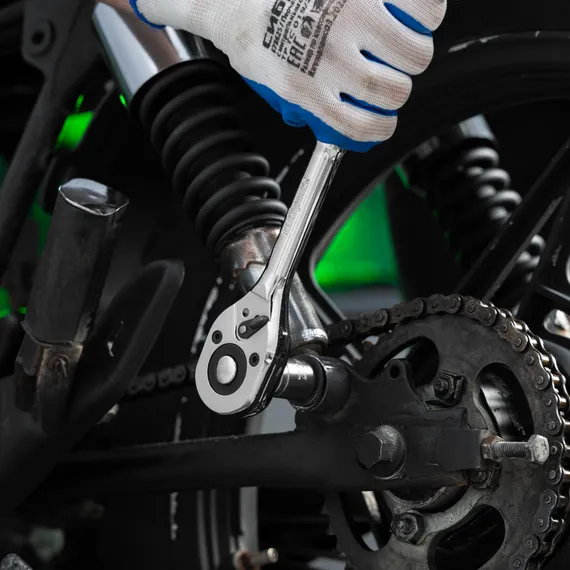 Ключ-трещотка 1/2", 45 зубьев, цельнометаллический, с быстрым сбросом, CrV, хром Сибртех